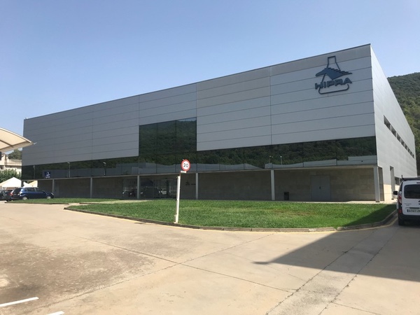 Empresa farmacéutica Hipra, Amer